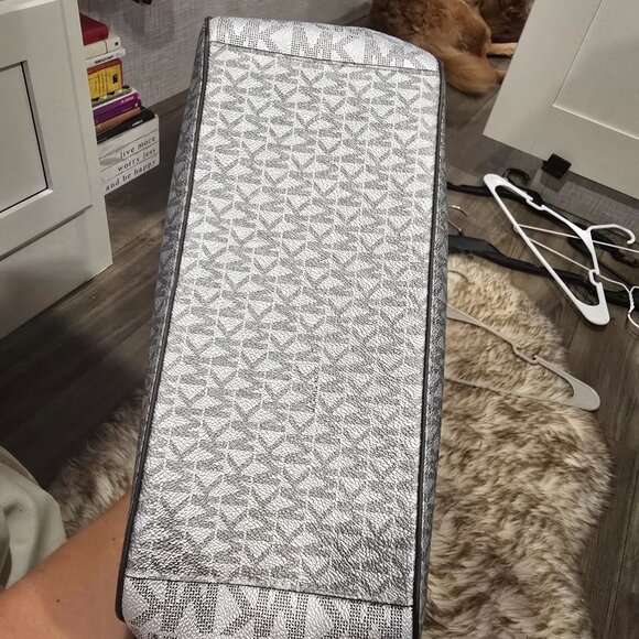 Michael Kors Jet Set Travel Large Chain Shoulder Tote Bag - Picture 3 of 12